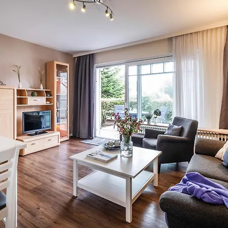 Haus Blanker Hans 4 Apartment Busum