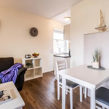 Haus Blanker Hans 4 *